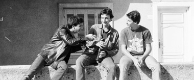VUELVE 25 WATTS AL CINE